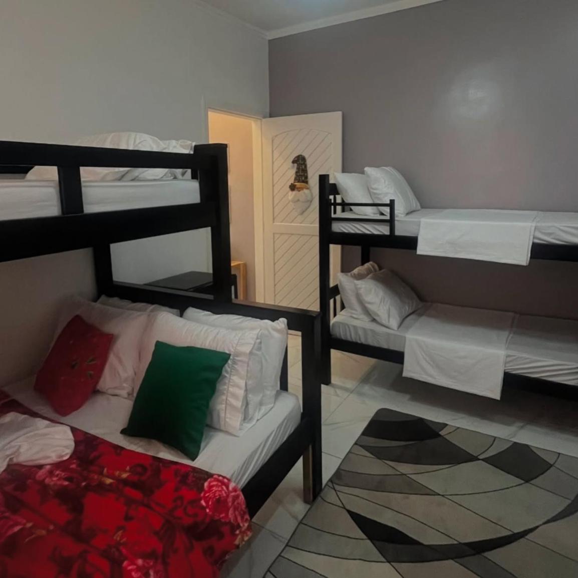 Sr Casa De Ferias Asturias Apartment Guaruja Bagian luar foto